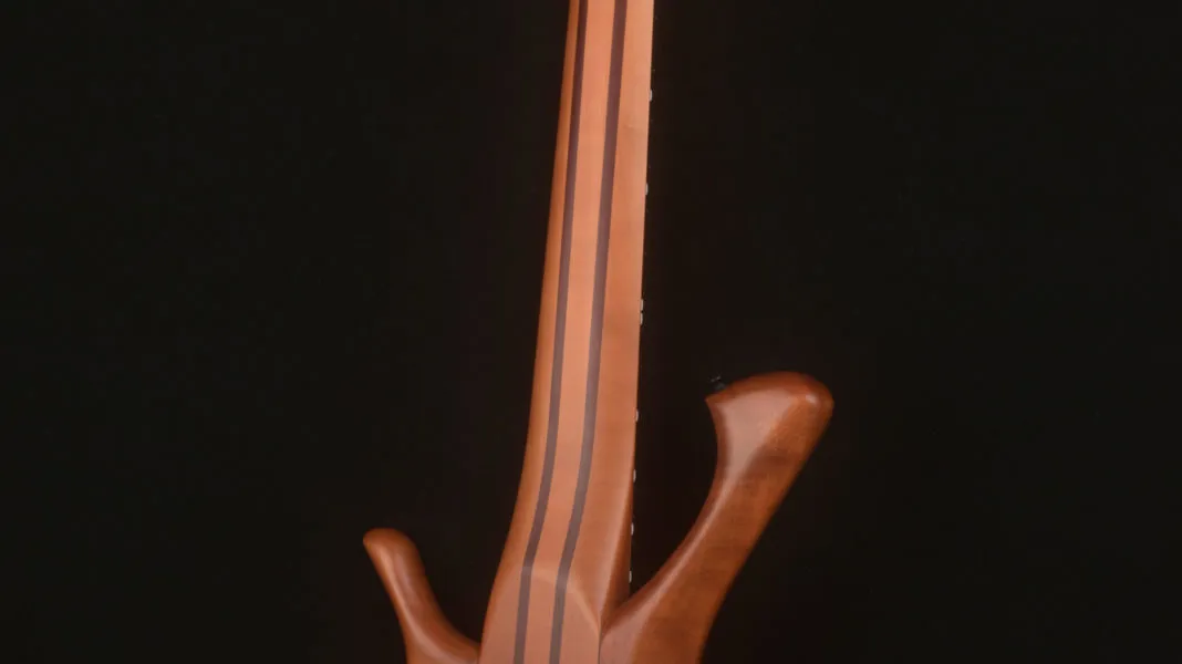Quasar T900 XRH - Top in Figured Maple - Mahogany