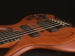 Quasar T900 XRH - Top in Figured Maple - Mahogany