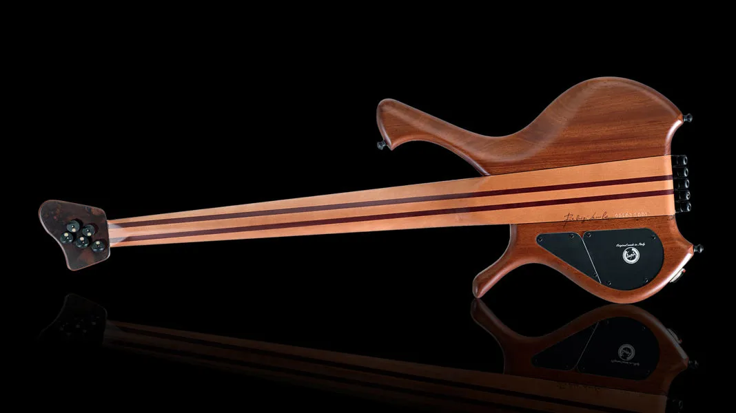 Laurus Quasar T900 XRH - back