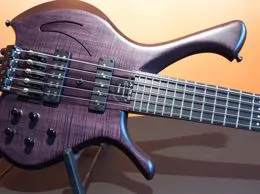 Laurus bass for sale: Quasar T900 XRH – Top in Figured Maple – 5 strings