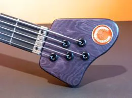 Laurus bass for sale: Quasar T900 XRH – Top in Figured Maple – 5 strings