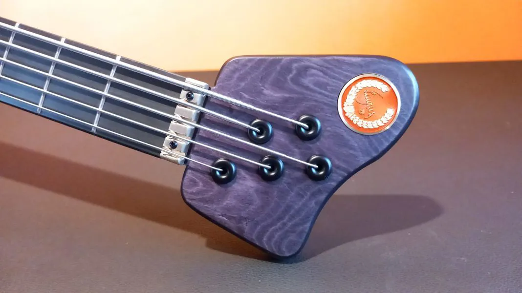 Laurus bass for sale: Quasar T900 XRH – Top in Figured Maple – 5 strings