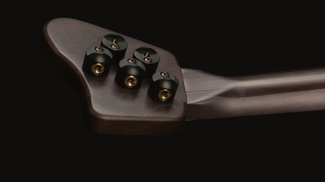 Quasar T900 XRH - Top in Figured Maple - Transparent Black
